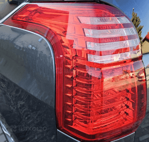 Peugeot 5008 lampa tył tylna prawa lewa 1