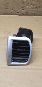 Kratka nawiewu lewa Skoda Roomster 5J0819701 1
