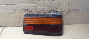 Lampa prawy tył tylna prawa Toyota Camry Sedan 88-92 1
