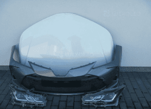Toyota corolla E21 sedan maska silnika ładna 3