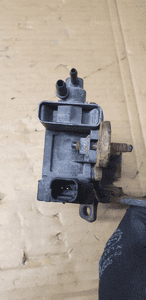 Zawór zaworek podciśnienia Citroen C5 III 2.0 HDI 9660693180 5