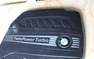 Osłona górna silnika twin power turbo bmw F30 F31 2013 3