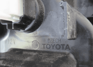 Lampa przednia przód lewa toyota yaris 4 iv full led 2019- 16