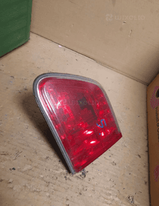 lampa prawa w klape avensis t27 6