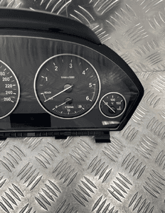 Bmw F30 F31 F32 F33 F34 F36 zegary licznik zestaw wskaźników 9350137 4