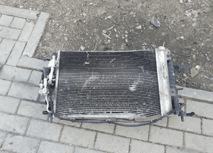 Astra H Zafira B 1.4 1.8 benzyna chłodnica wody wentylator 3