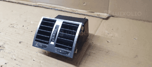 Kratka nawiewu powietrza tył tylna Skoda Superb 3U0819203 3U0819203C 3