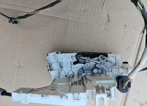 VW Crafter Mercedes Sprinter W906 zamek drzwi bocznych tył tylny A9067304335 A9067400835 1