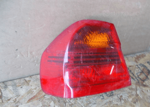 Bmw E90 lampa tylna lewa 3