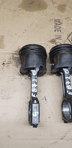 Tłok korbowód BMW I E87 Lift 2.0D N47D20A 2
