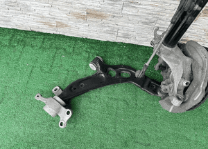 ZWROTNICA WAHACZ AMORTYZATOR BMW 2 F45 F46 6874464 6870838 2