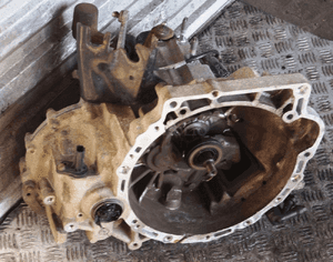 Skrzynia biegów mazda 3 ii bl lift 1.6 16V 105KM FC330 2013r 6