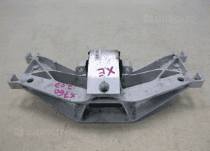 Jaguar xe X760 podpora wspornik skrzyni biegów oem 3