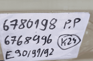 Bmw E90 E91 zwrotnica amortyzator prawa prawy przód 6768996 6780198 16