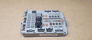 Moduł BSI skrzynka bezpieczników Jaguar XF X250 8X2T-14B476-BD 3