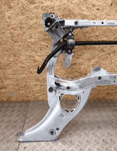 BMW M5 F10 M6 F06 F12 F13 SANKI WÓZEK KOŁYSKA BELKA ZAWIESZENIA 2283903 9