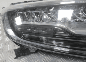 Lampa przednia przód honda cr-v v 5 full led stanley W3913 2019 5