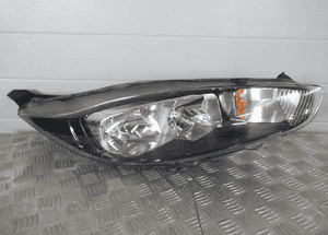Lampa przednia przód prawa ford fiesta MK7 lift czarna 2012- 11