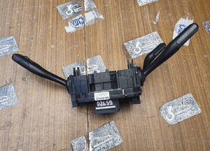 Przelacznik 8E0953549R 4E0953521 4E0953503B Pajak Manetka Fis Modul Tempomat AUDI A4 B6 B7 Sedan 2