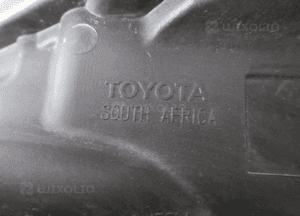 Lampa przednia przód prawa toyota hilux 8 viii 2015-2018 14