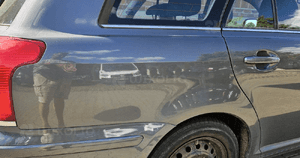 Toyota Avensis T25 kombi blotnik tył tylny prawy lewy 2