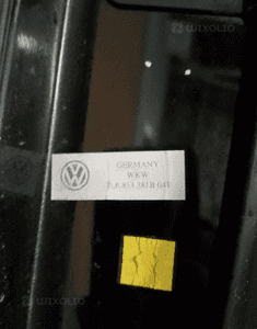 Szyba lewy tył karoseryjna VW Touareg AS3 04r 4