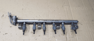 Listwa wtryskowa wtryski VW Phaeton 3.2 R32 022133315L 1
