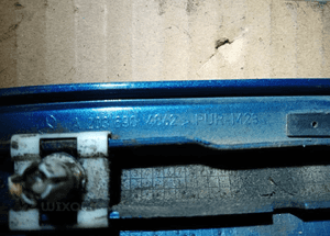 Listwa błotnika prawy przód Mercedes C-Klasa W203 A2036904862 3