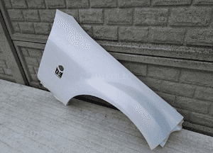 Mazda MX5 błotnik przedni prawy 2