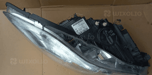 Volvo C30 lampa przod przednia prawa lub lewa 3
