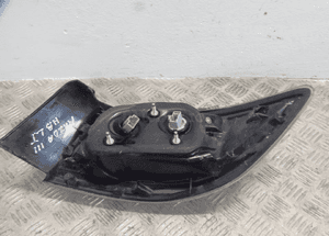Lampa lewy tył tylna w błotnik mazda 3 ii bl hb 4