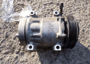 Kompresor klimatyzacji alfa romeo 147 156 gt 1.9 jtdm 60653652 2