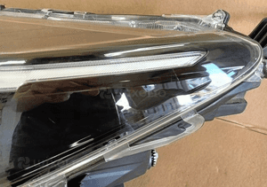 Lampa lewa reflektor lewy toyota yaris cross led 20- 2