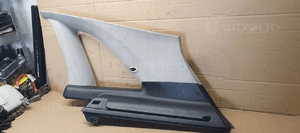 Listwa osłona słupka bagażnika prawy tył tylna prawa Mercedes ML W245 A1696900453 2
