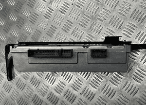 Audi A5 wzmacniacz bang olufsen 8F0035223C 6