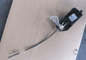 MINI R 50 52 siłownik zamka wlewu paliwa