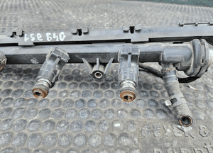 Przepustnica Listwa Wtryskowa Wtryski Przewody Zaplonowe 1.0 1.4 VW Skoda Seat 8