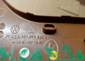 Osłona obudowa licznika zegarów dekor VW Passat B6 3C1858335J 5