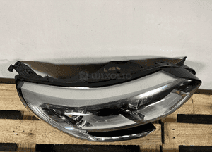 Lampa przod przednia prawa renault megane iv 4 zwylka  led 260102555R cala 4