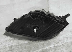 Volvo XC40 xenon lampa przód prawa przednia 5