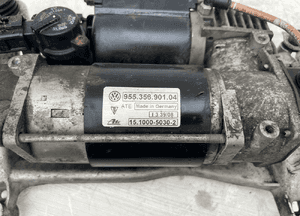 KOMPRESOR SPRĘŻARKA PORSCHE CAYENNE 955 358 901 9