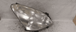 .  PRZOD PRZEDNIA LAMPA PRAWA TOYOTA COROLLA VERSO 2 1