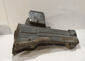 MB W212 przednia część podłużnicy / ćwiartka 14521 3