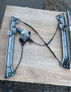 MERCEDES 639 vito viano podnośnik szyby silnik siłownik prawy oryginał lewy 3