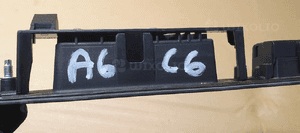 Blenda klapy bagażnika mikrostyk podświetlenie Audi A6 C6 8P0827574 8
