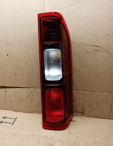 Lampa prawy tył Renault Trafic III Vivaro B 2015- 265504656R 1