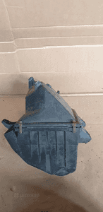Obudowa filtra powietrza VW Passat B5 2.5 TDI 4B0133837E 4