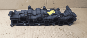 Kolektor ssący lewy Audi A8 D3 4.2 TDI 057129711T 4