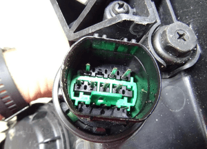 Hyundai IX20 lampa prawa przód przednia soczewka 11