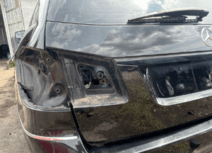 Mercedes W212 kombi klapa 197 tył oryginał w kolor 2